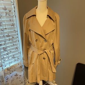 Michael Kors Tan trench coat - Size Large